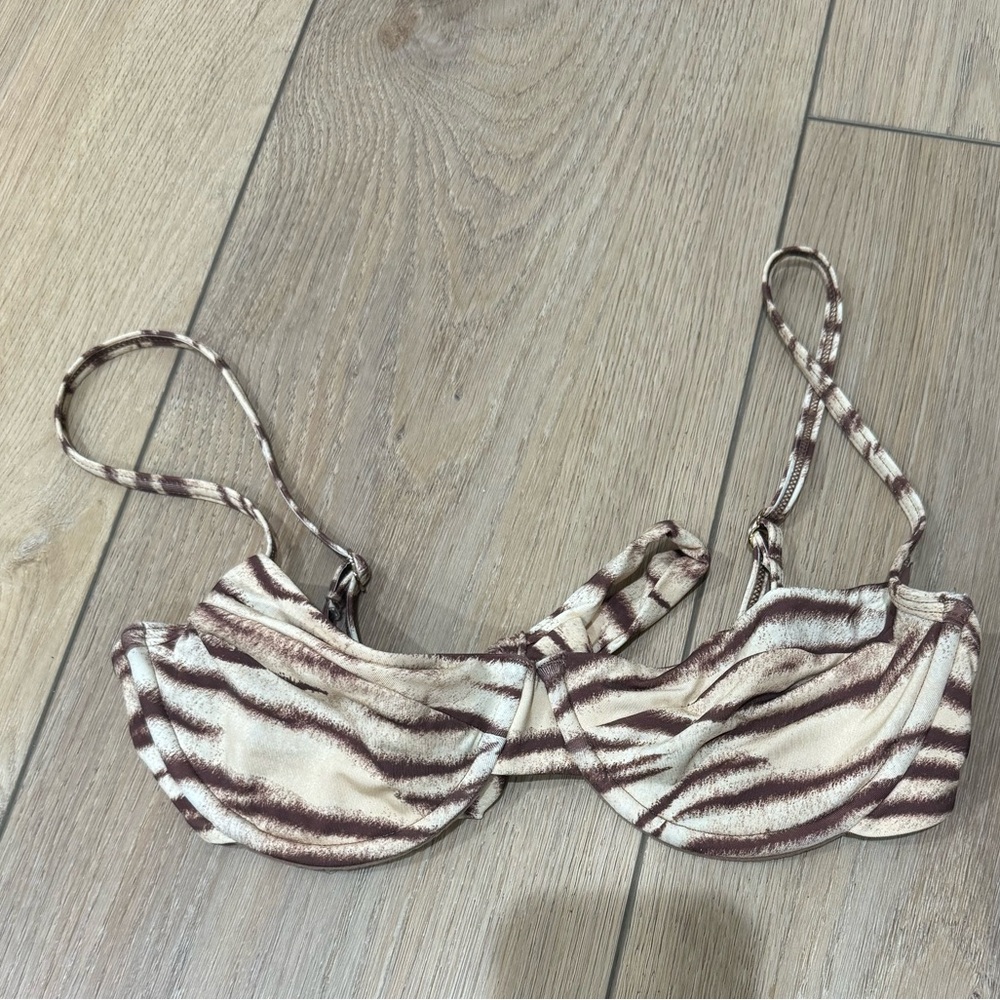 Monday Swimwear Tiger Maui Top Small